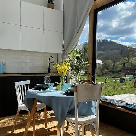 Pod Stromcem Czernica (Jelenia Gora)
