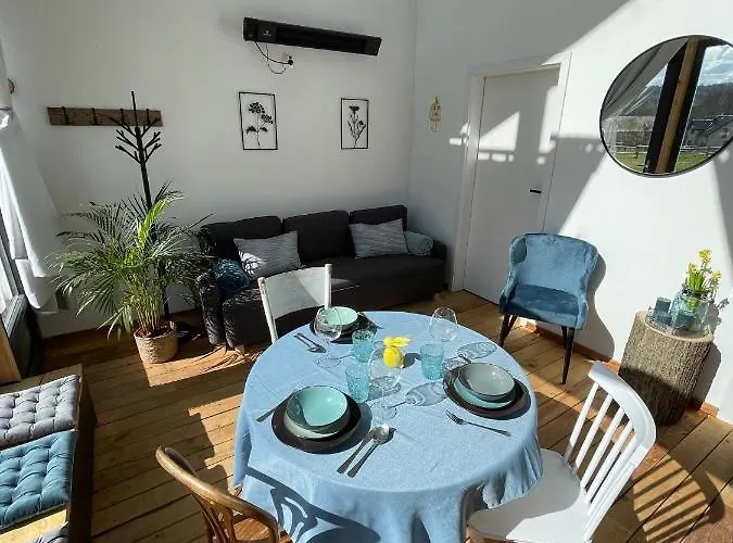 Pod Stromcem Czernica (Jelenia Gora)