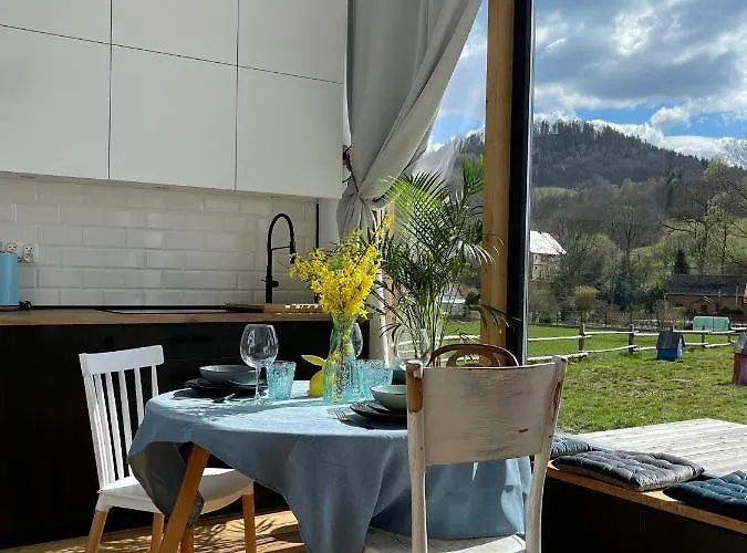 Pod Stromcem Czernica (Jelenia Gora)